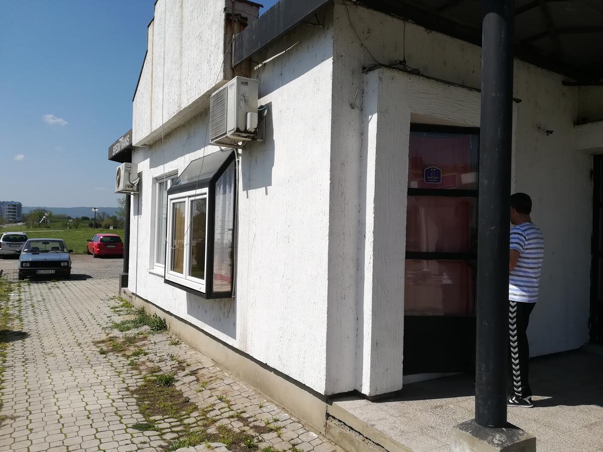 Apartmani Filipovic Kladovo Exterior photo